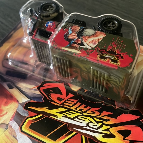 Hotwheels Capcom StreetFighter V Real Riders 2/5 - Picture 5 of 12
